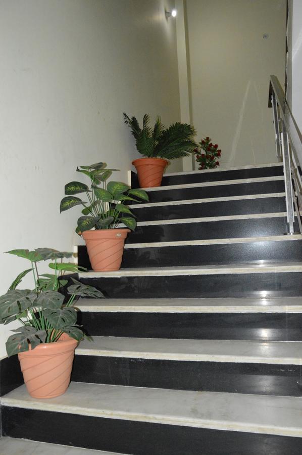 Hotel Rb Palace Dhaulpur Eksteriør bilde