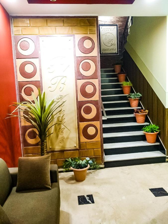 Hotel Rb Palace Dhaulpur Eksteriør bilde