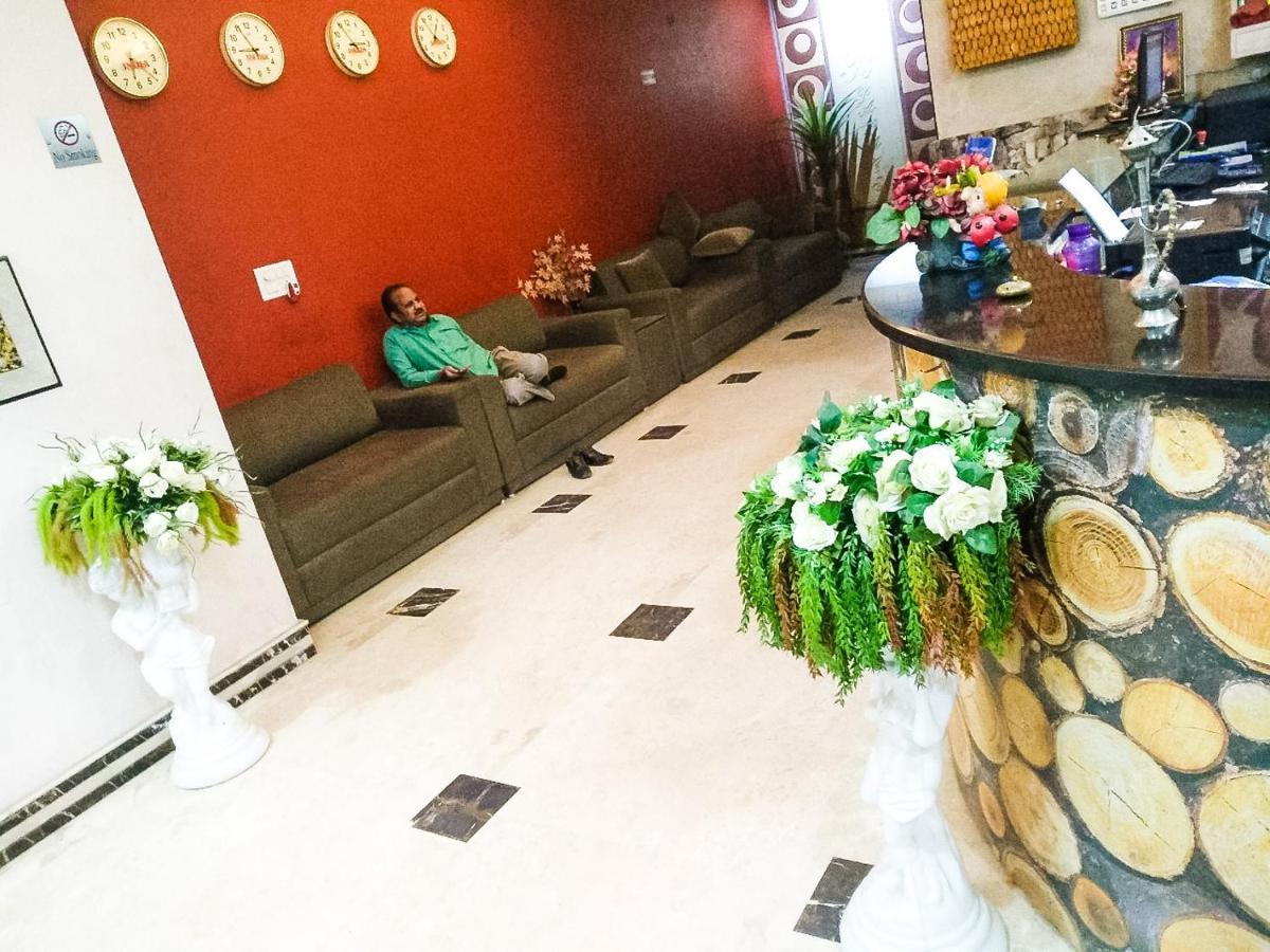Hotel Rb Palace Dhaulpur Eksteriør bilde