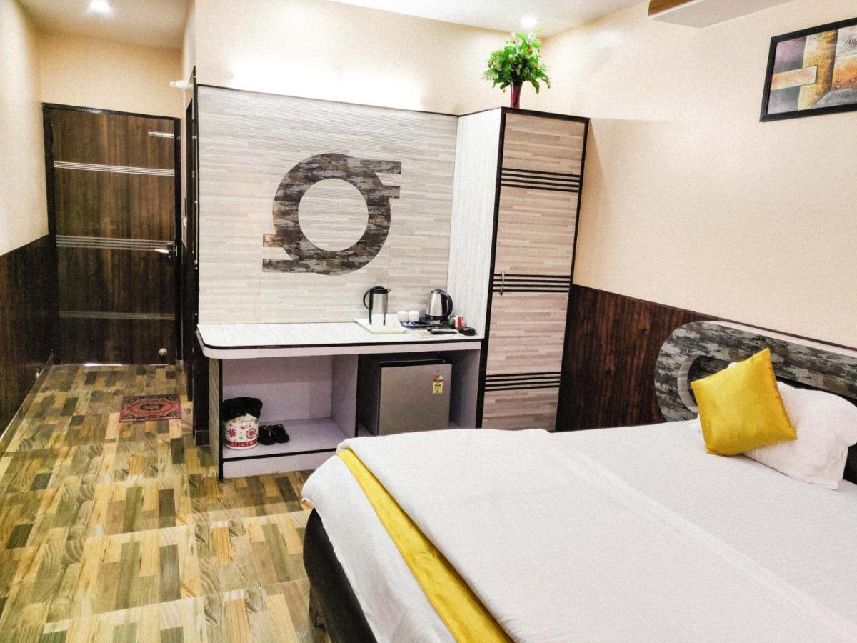Hotel Rb Palace Dhaulpur Eksteriør bilde